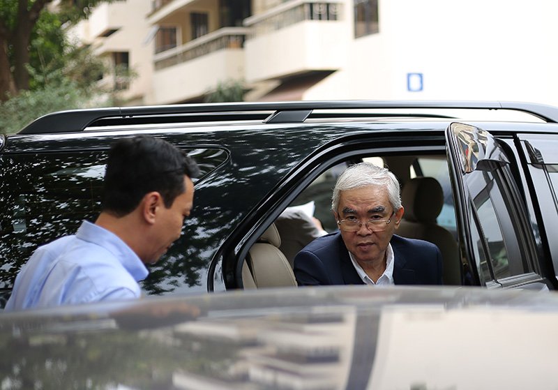 VFF chưa chốt tiêu chí bằng đại học, mong bầu Đức quay lại